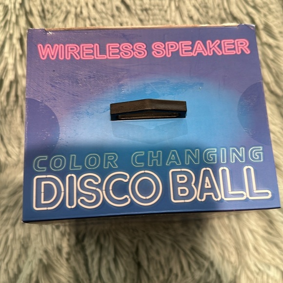 Tech Theory Wireless Speaker with Color Changing Disco Ball. - Picture 5 of 5